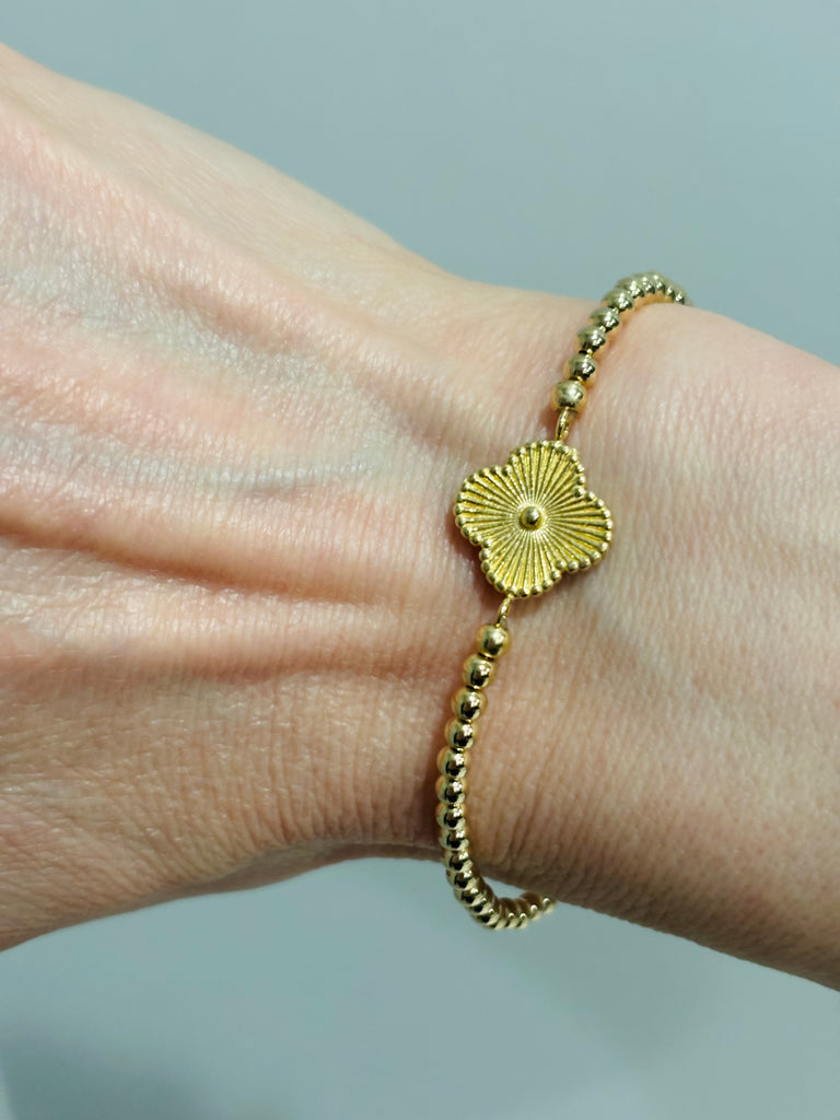 3MM Stretch Ball with Fluted Clover Bracelet