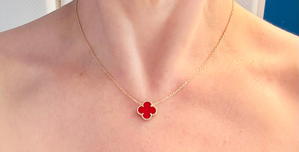One Motif Clover Necklace