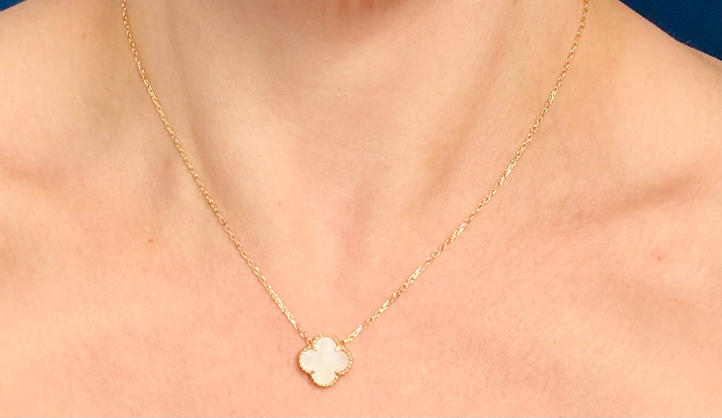 One Motif Clover Necklace